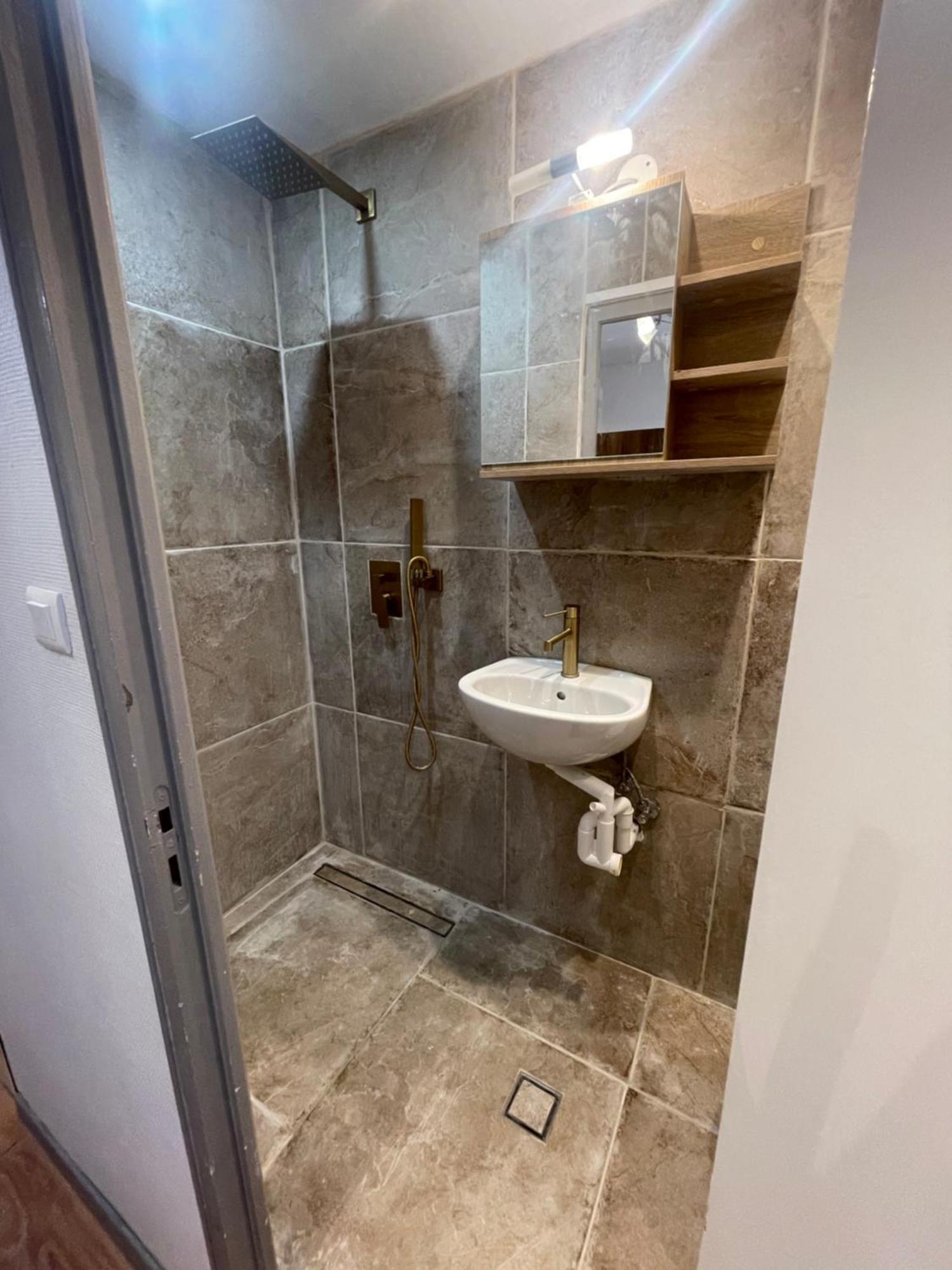 Strasbourg Petit Cocon Emplacement Ideal Centre Ville, Place De Pierre Rdc 25M2 Exterior foto